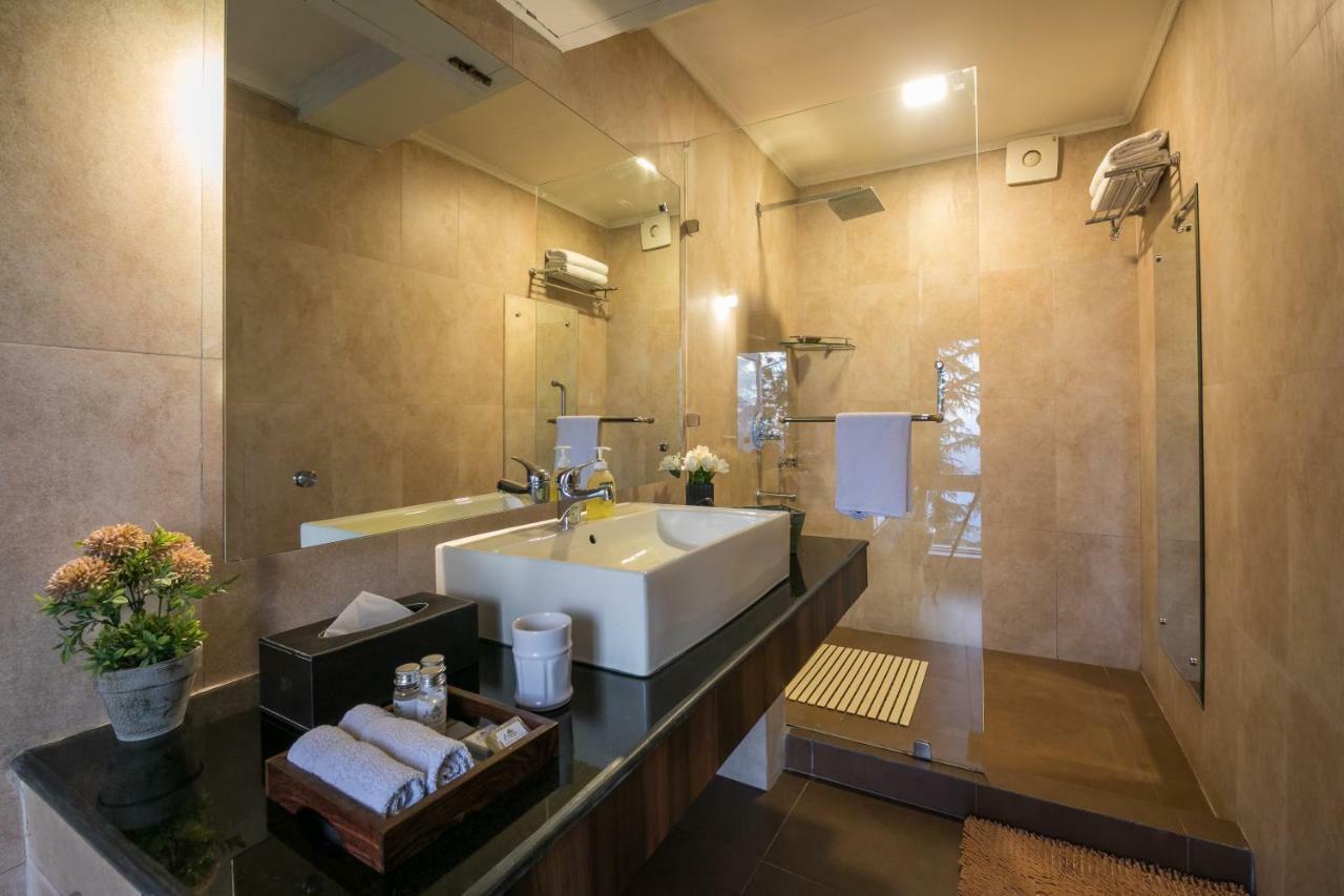 Stayvista At The Corner House - Pet Friendly Villa 심라 외부 사진